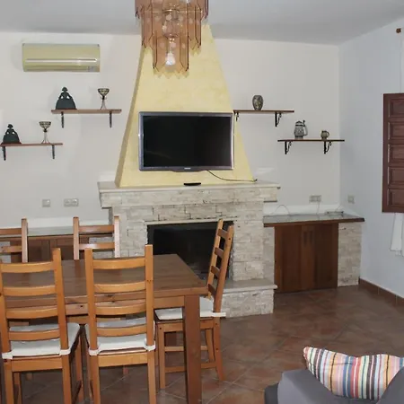 Villa Gomez Chozas *